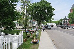 Yard sale, Alton NH.jpg