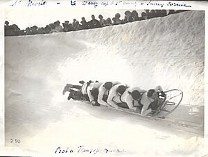Archivo:1913 Saint-Moritz Bobsleigh derby by Albert Ewald