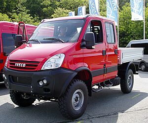 Archivo:2007 Iveco Daily 4x4