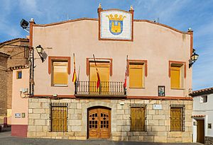 Archivo:Ayuntamiento, Munébrega, Zaragoza, España, 2015-01-08, DD 06