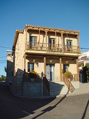 Archivo:Ayuntamiento de El Vellón