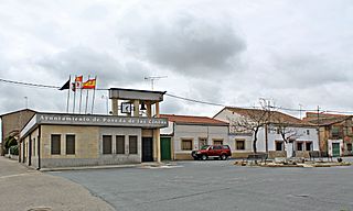 Ayuntamiento de Poveda de las Cintas.jpg