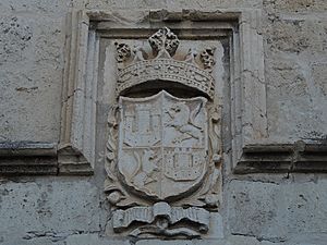 Archivo:Cuéllar - Castillo (Escudo)
