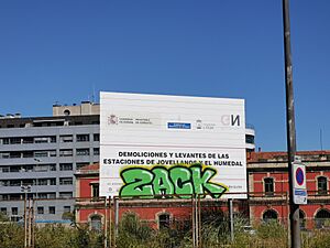 Archivo:Demoliciones y levantes de las estaciones de Jovellanos y El Humedal