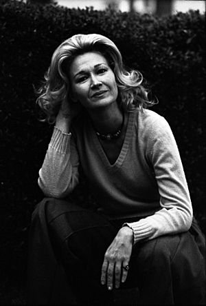 Diane Ladd, 1975.jpg