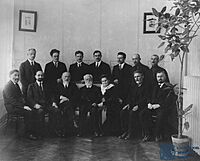 Archivo:E. Klar. Kautsky in Georgia 1920