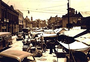 Archivo:El antiguo mercado
