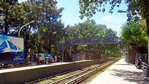 Archivo:Estación Beccar Línea Mitre
