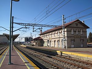 Archivo:Estación de Villada