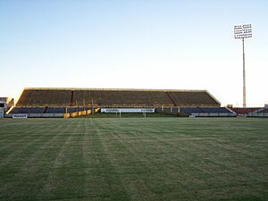 Archivo:Estadio Artigas (Paysandú), sede de la Copa América 1995