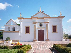 Archivo:Iglesia Nuestra señora del Rosario.