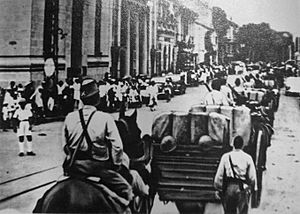 Archivo:Japanese troops entering Saigon in 1941