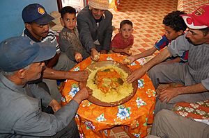 Archivo:Magnaedje couscousse famile
