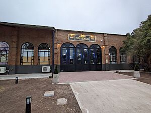 Archivo:Mercado Don Bosco (Funes)