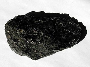Archivo:Mineral Antracita GDFL001