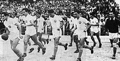 Archivo:Plantel de Universitario de Deportes de los años 50s