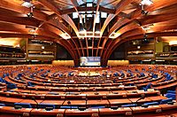 Archivo:Plenary chamber of the Council of Europe's Palace of Europe 2014 01