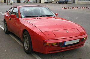 Archivo:Porsche 944s