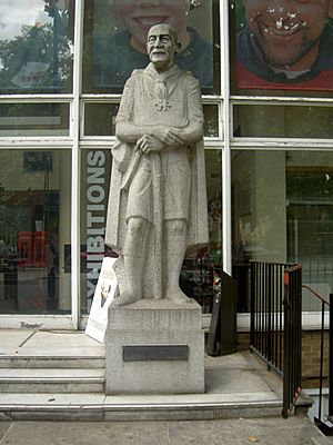 Archivo:Robert Baden-Powell Monument London