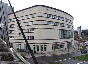 Archivo:Stadtbibliothek 1