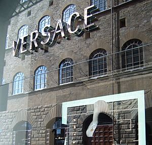 Archivo:Versace Firenze