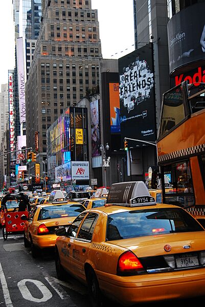 Yellow cabs (4855490006)