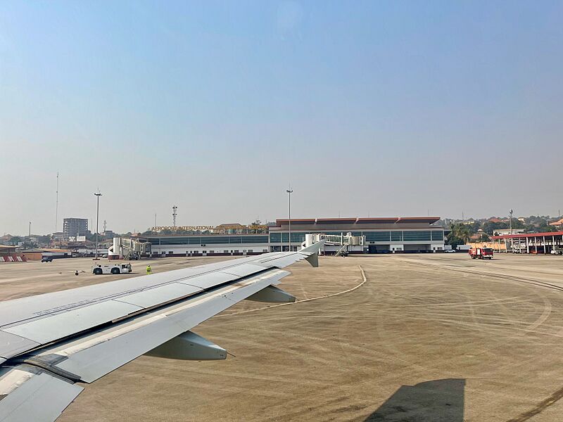 Aéroport international de Conakry Gbessia vu d'un avion
