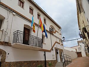 Archivo:Ayuntamiento de Torralba del Pinar
