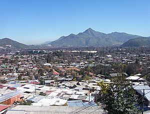 Archivo:Cerro Manquehue desde Cerro 18