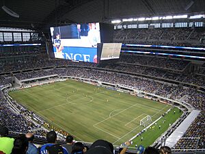 Archivo:Cowboys stadium inside view 4