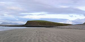 Archivo:Drowned drumlin in Clew Bay (cropped)