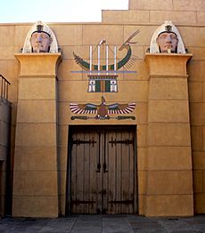 Archivo:Egyptian Theatre Hollywood 7