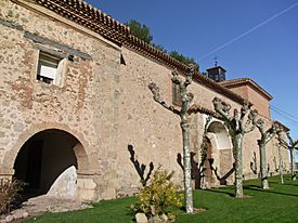 Archivo:Ermita de Villavieja-Nalda-3633