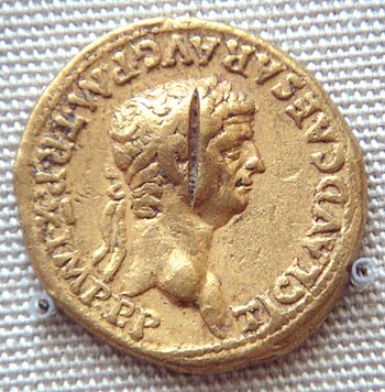 Archivo:Gold coin of Claudius 50 51CE excavated in South India