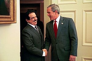 Archivo:Hamad bin Issa Al Khalifa et Bush
