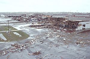 Archivo:Hurricane Gilbert aftermath