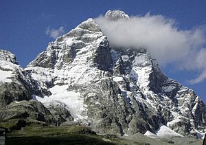Archivo:Matterhorn from Cervinia
