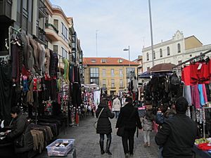 Archivo:Mercado semanal, Astorga