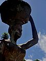 Monumento a la Mujer Barloventeña en Tapipa, Estado Miranda, Venezuela.