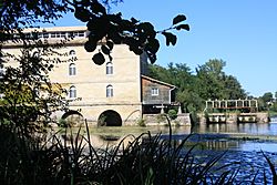 Moulin du Barrage à Porchères en gironde -33 photo1.JPG