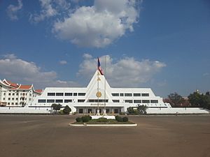 Archivo:National Assembly of Laos (11888085666)
