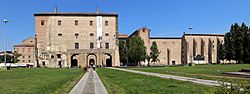 Archivo:Parma, palazzo della pilotta 01