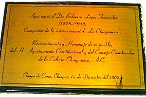 Archivo:Placa conmemorativa del nacimiento del compositor chiapaneco Bulmaro Lopez Fernandez.