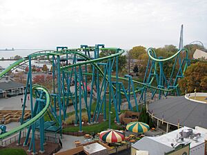 Archivo:Raptor from the Sky Ride 01