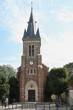 Saint-Michel-sur-Orge Église Saint-Michel 505.jpg