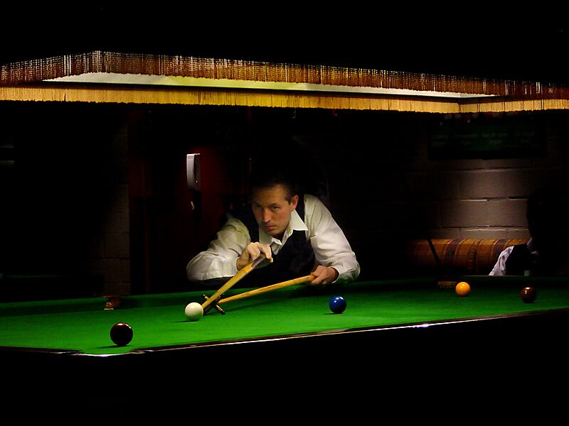 Snooker player with rest