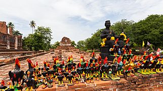 Templo Thammikarat, Ayutthaya, Tailandia, 2013-08-23, DD 05