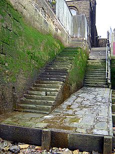 Archivo:Wapping old stairs 1