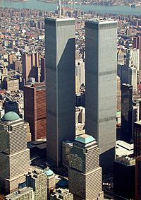 Archivo:World Trade Center, New York City - aerial view (March 2001)