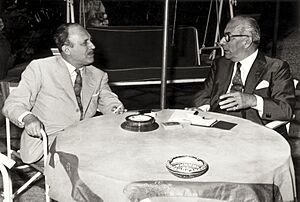 Archivo:Arnoldo Mondadori e Guido Piovene archivi Mondadori AA205865